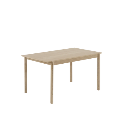 Muuto Linear Wood spisebord i eik. Velg størrelse