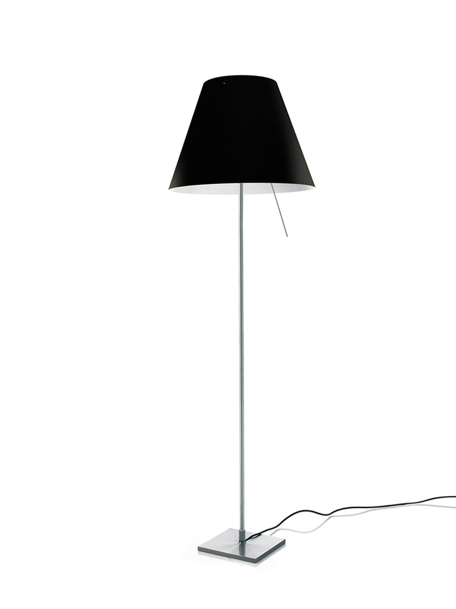 Luceplan Costanza gulvlampe, teleskopisk med dimmer. Velg farge