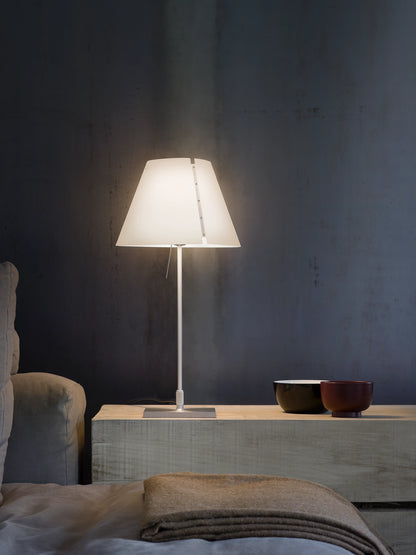 Luceplan Costanzina bordlampe. Velg farge