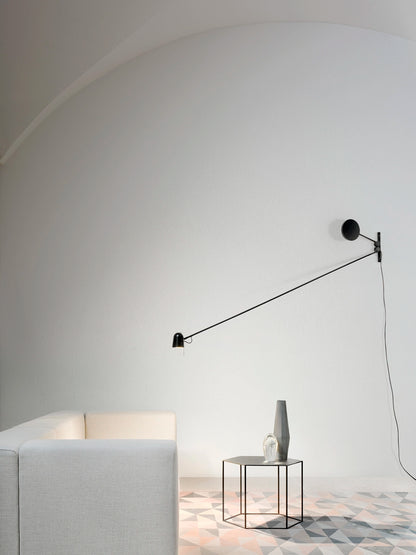 Luceplan Counterbalance vegglampe. Velg farge
