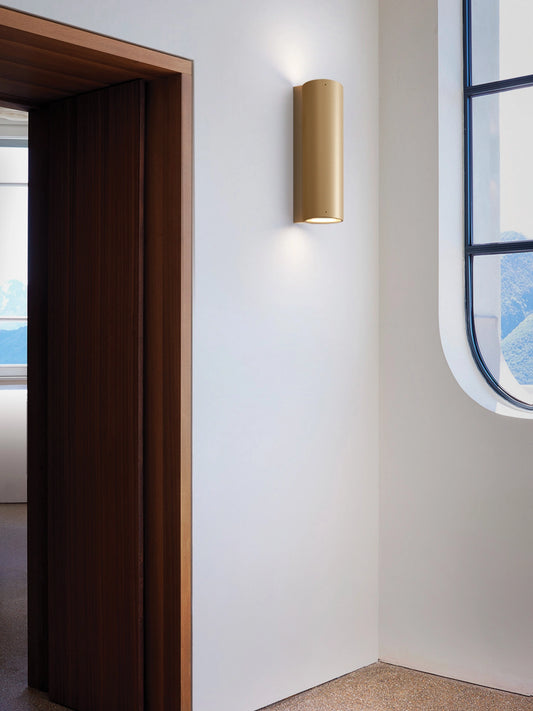 Luceplan E04 vegglampe Ø 13,4 cm. Velg farge