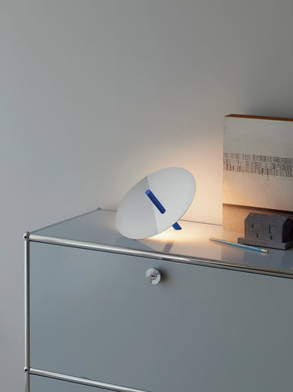 Luceplan Millimetro bordlampe. Velg farge