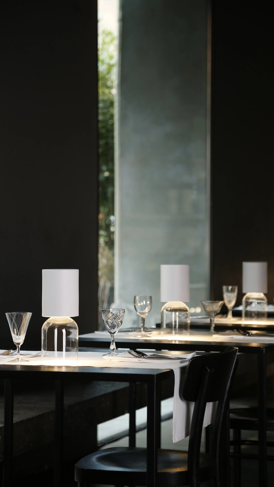 Luceplan Nui Mini oppladbar bordlampe. Velg farge