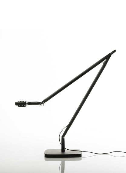 Luceplan Otto Watt bordlampe. Velg farge