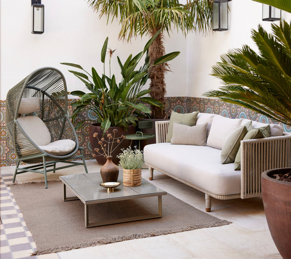 Cane-line Moments 3-seter sofa, Soft Rope m/AirTouch-puter – miljøbilde 2