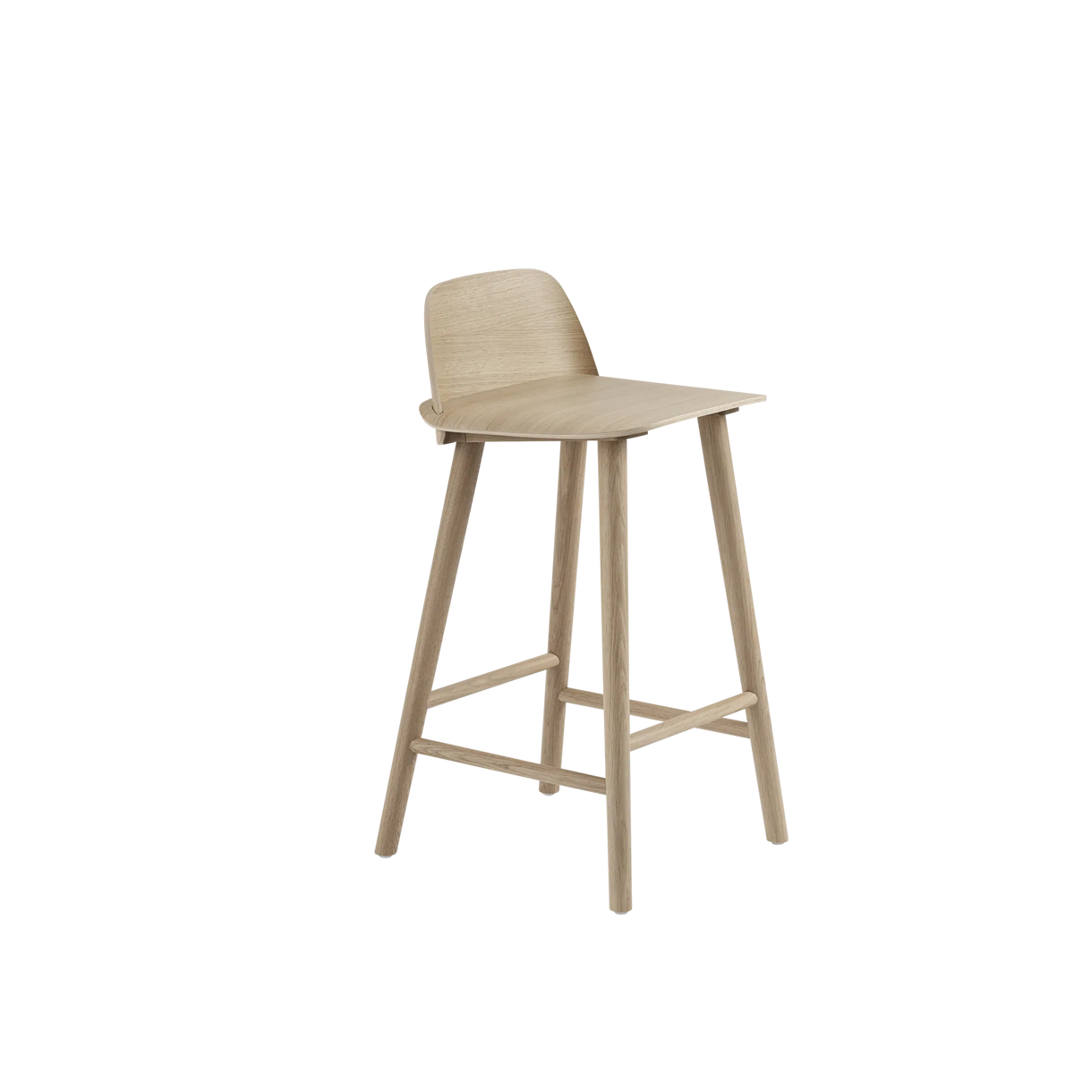 Muuto Nerd Counter Stool barkrakk i tre. Velg farge