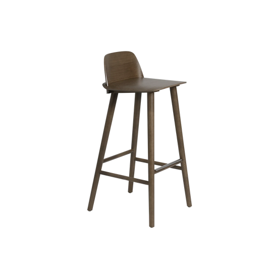 Muuto Nerd Bar Stool barstol i tre. Velg farge