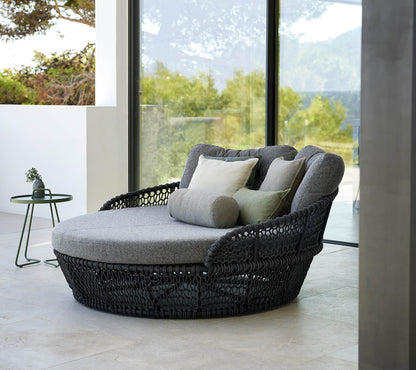 Cane-line Ocean Large daybed, dark grey Soft Rope – miljøbilde 1