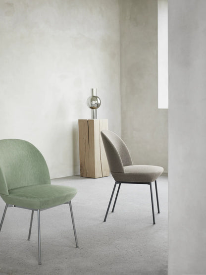Muuto Oslo Side Chair spisestol. Velg tekstil