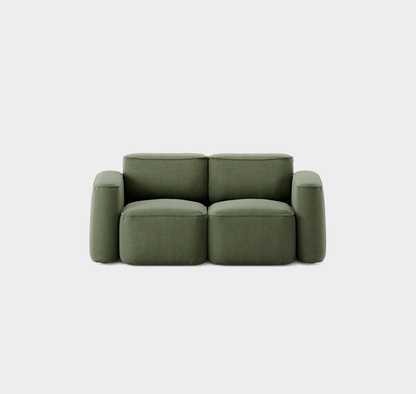 Massproductions Patch 2-seter Slim sofa – Romo Linara 100 Tarragon