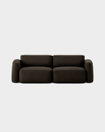 Massproductions Patch 2,5-seter sofa – Sahco Ecriture 380