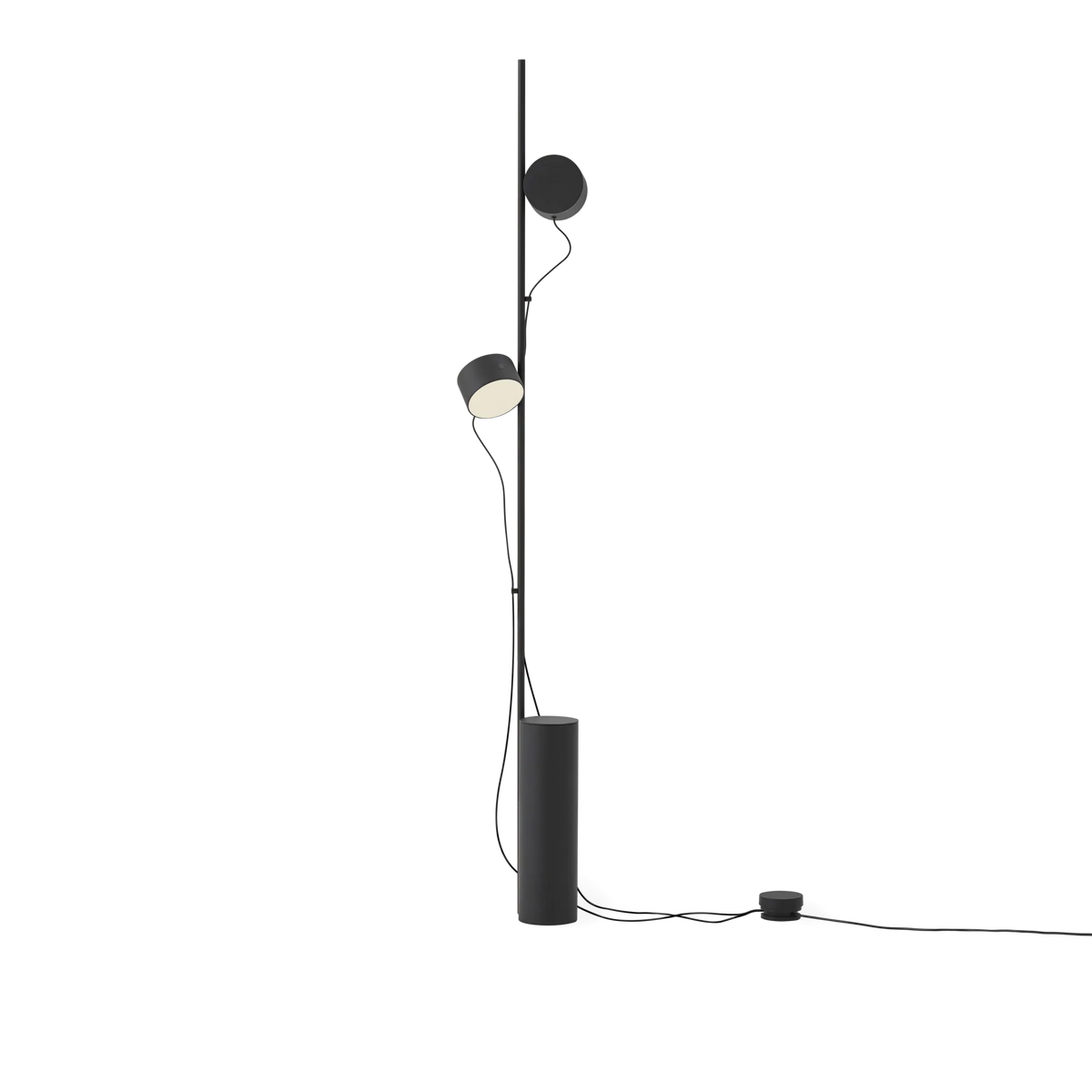 Muuto Post gulvlampe. Velg farge