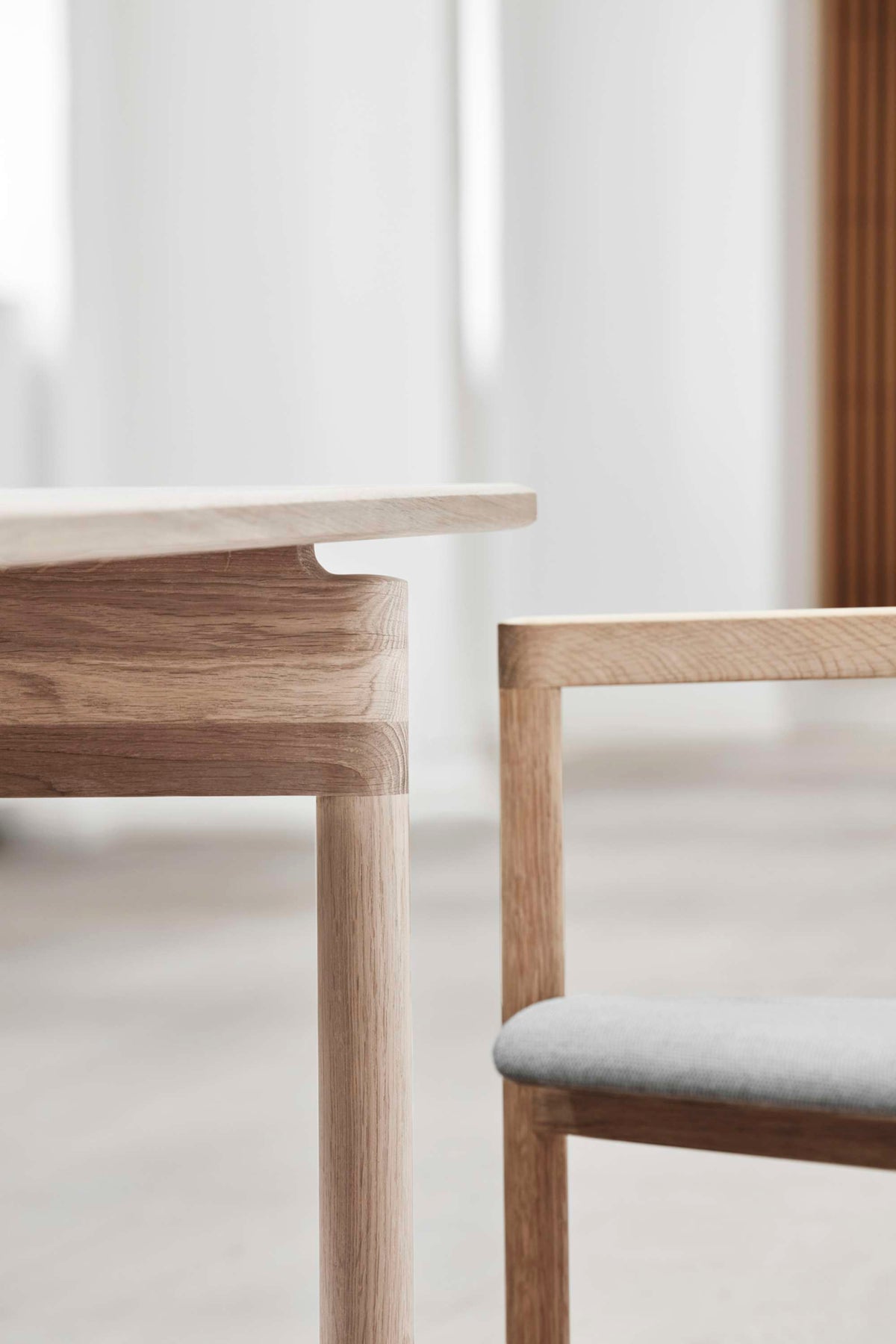 Fredericia Post Table 320 × 100 cm. Velg treverk
