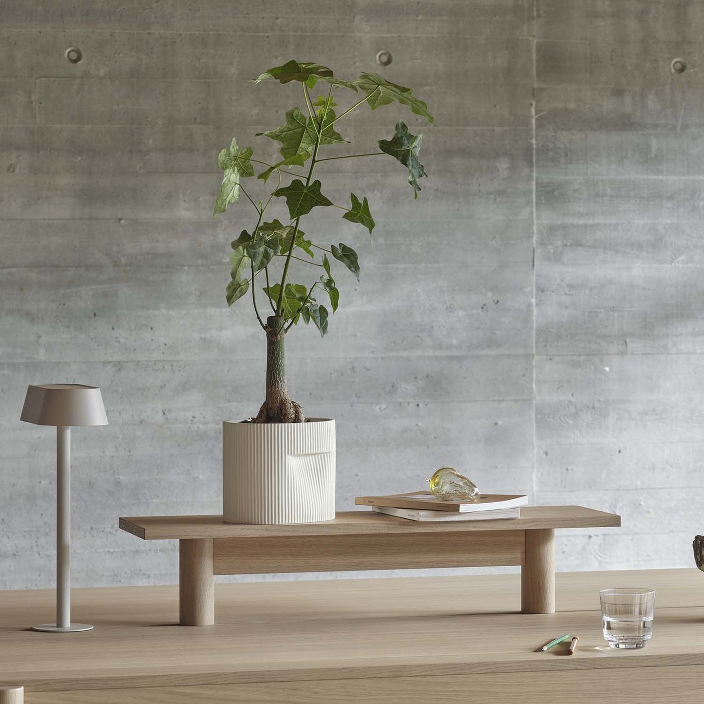 Muuto Ridge blomsterkrukke. Medium 15 cm. Flere farger. Bestillingsvare.