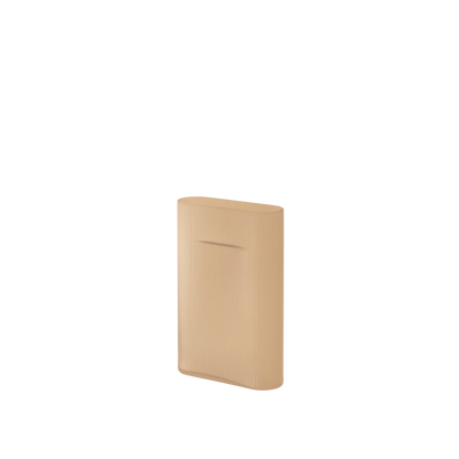Muuto Ridge vase. Velg størrelse og farge