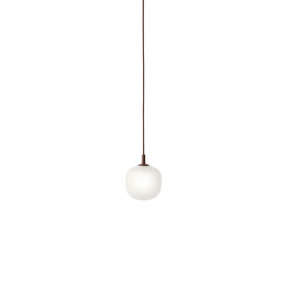 Muuto Rime pendel i glass. Velg størrelse og farge
