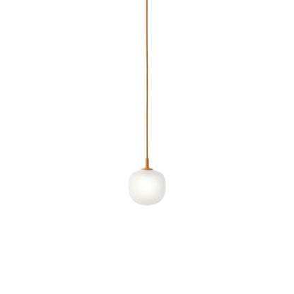 Muuto Rime pendel i glass. Velg størrelse og farge