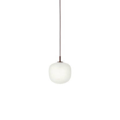 Muuto Rime pendel i glass. Velg størrelse og farge