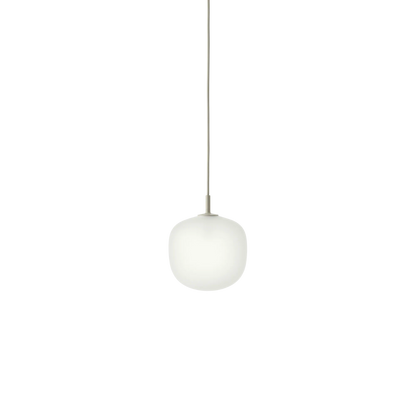 Muuto Rime pendel i glass. Velg størrelse og farge
