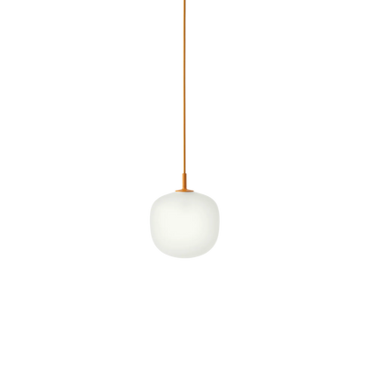 Muuto Rime pendel i glass. Velg størrelse og farge