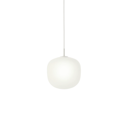 Muuto Rime pendel i glass. Velg størrelse og farge