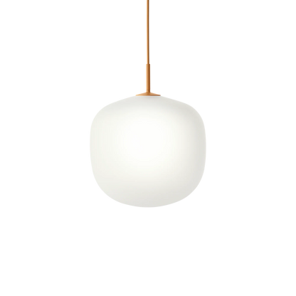 Muuto Rime pendel i glass. Velg størrelse og farge