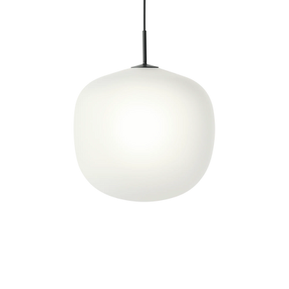 Muuto Rime pendel i glass. Velg størrelse og farge
