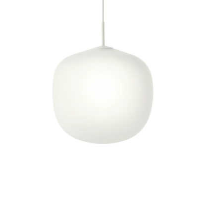 Muuto Rime pendel i glass. Velg størrelse og farge