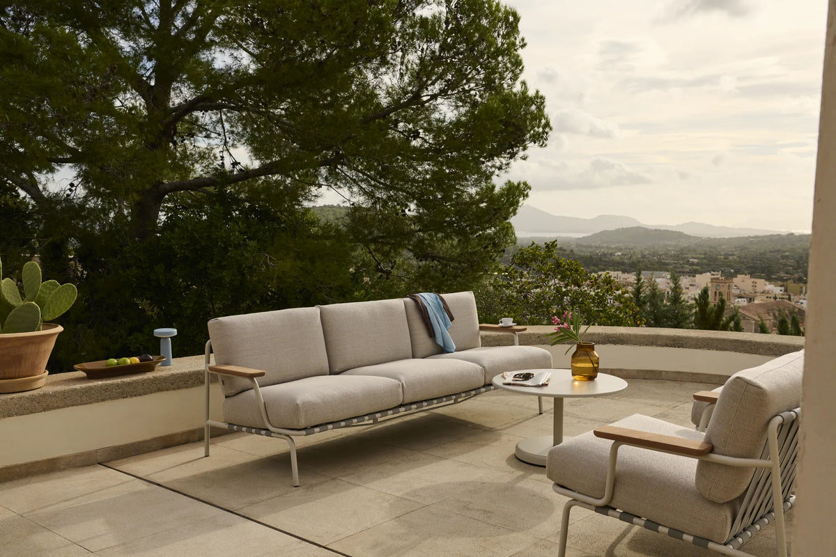 Muuto Linear Steel sofabord ute. Velg størrelse og farge