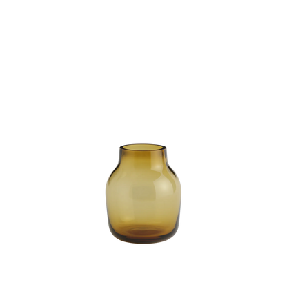 Muuto Silent vase. Velg størrelse og farge