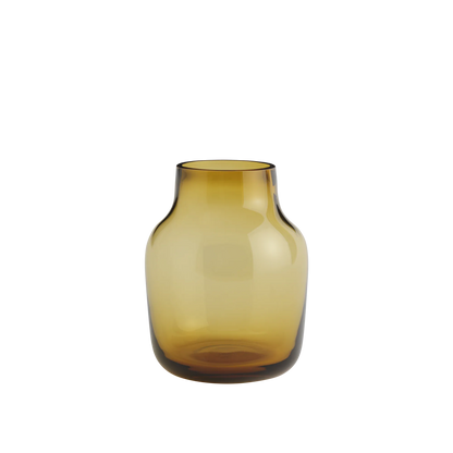 Muuto Silent vase. Velg størrelse og farge
