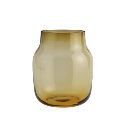 Muuto Silent vase. Velg størrelse og farge
