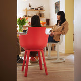 Varier Furniture Social spisestuestol i Red med sving. Bestillingsvare.