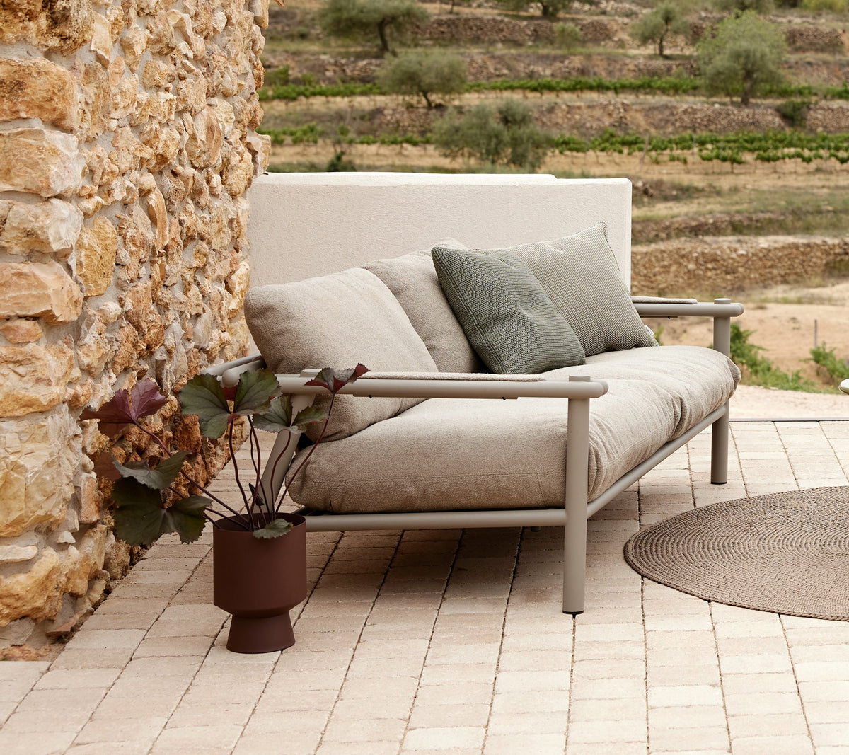 Cane-line Sticks 2-seter sofa. Velg utførelse og putesett