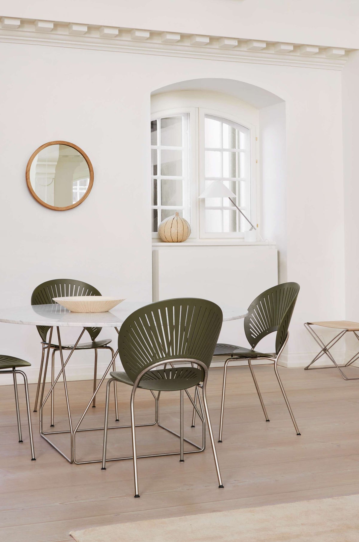Fredericia Silhouette Mirror Ø55 cm. Velg ramme