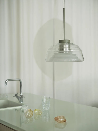 Muuto Two-Layer pendel i glass. Velg farge
