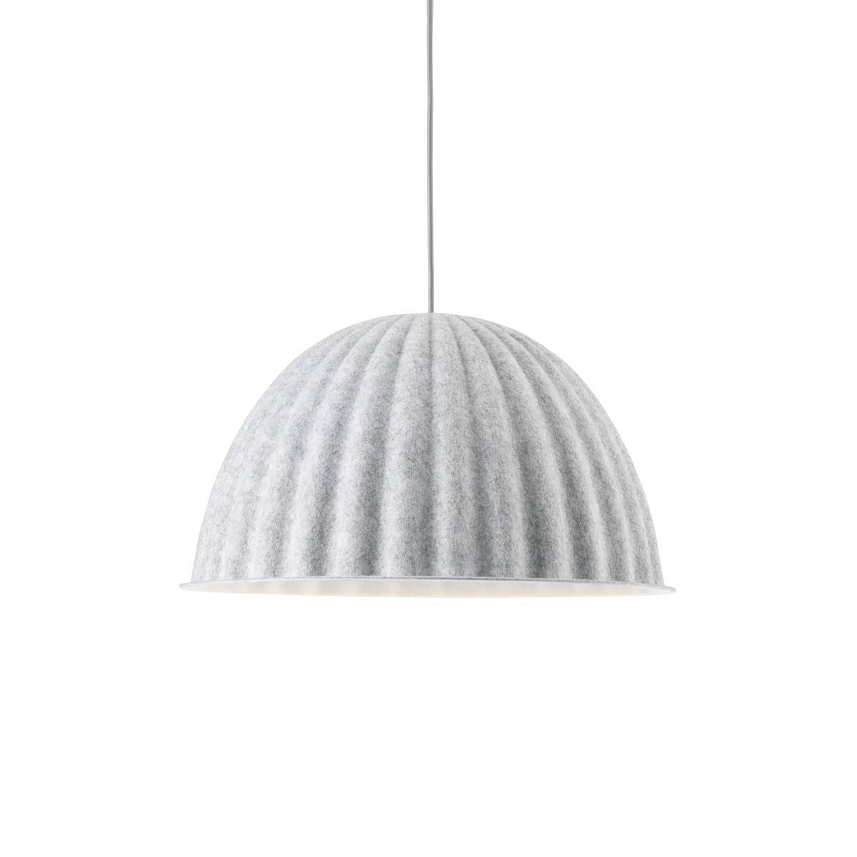 Muuto Under The Bell pendel. Velg størrelse og farge