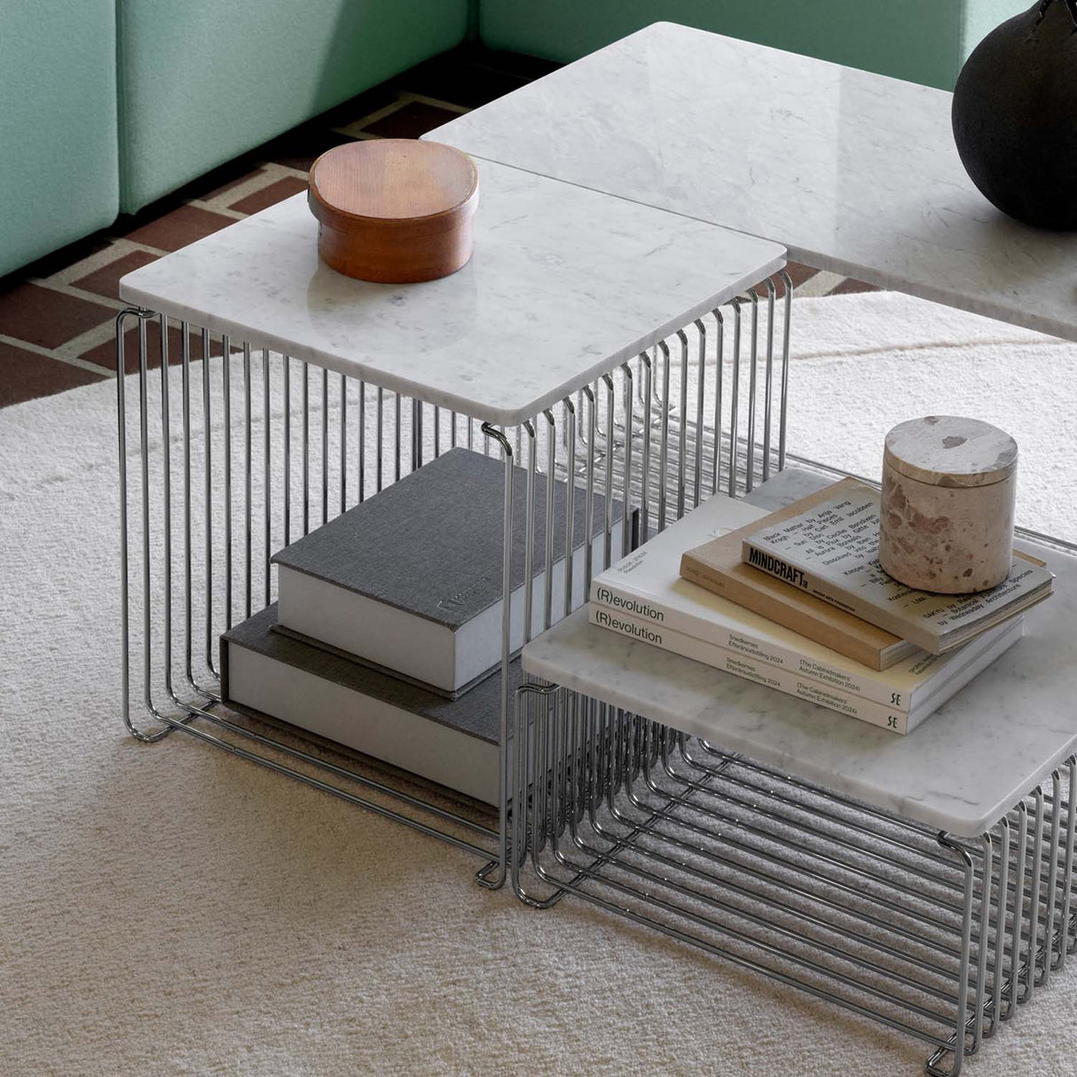 Montana Wire Cube 70 x 35 cm. Dybde 35 cm. I krom utførelse.