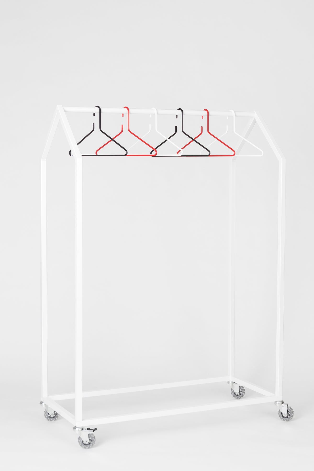 Essem Design Clothing House klesstativ