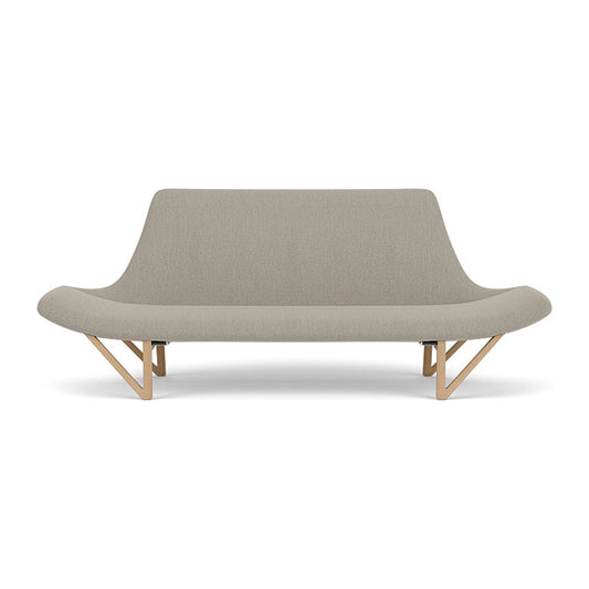Audo Copenhagen Pagode Sofa sofa. Velg tekstil og treverk