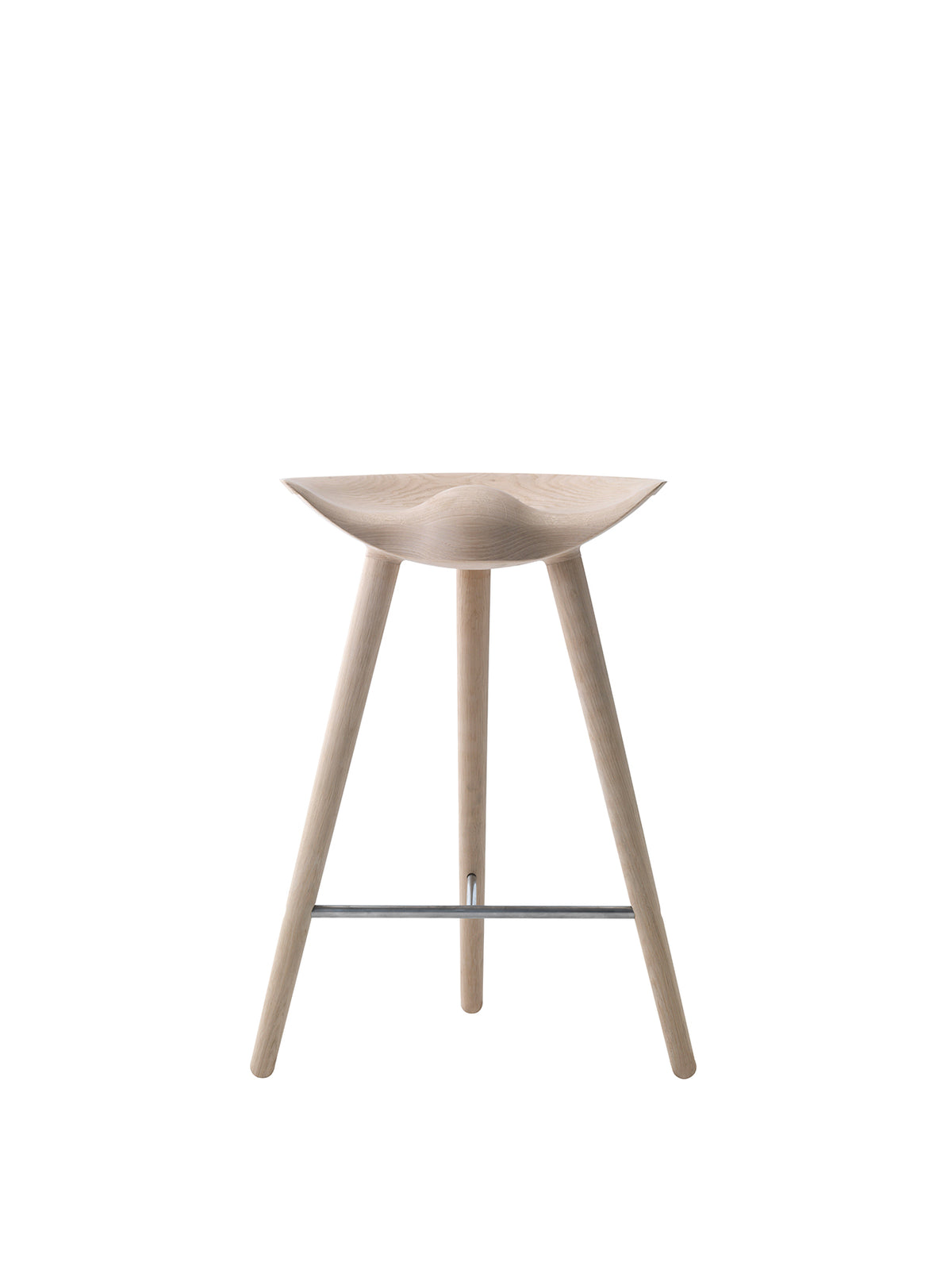 Audo Copenhagen ML 42 Counter Stool barkrakk. Velg treverk og fotstøtte