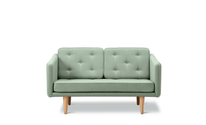 Fredericia No. 1 Sofa 143 cm, 2-seter. Velg tekstil og treverk