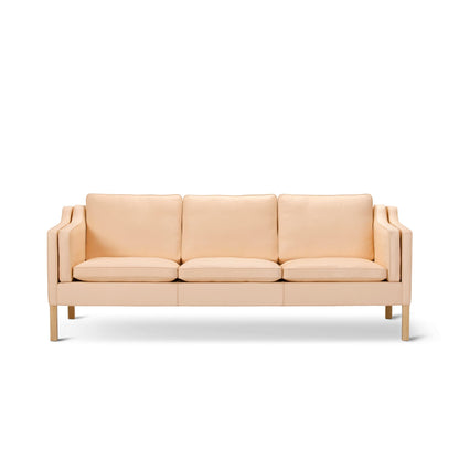 Fredericia Mogensen 2213 Sofa 221 cm, 3-seter. Velg tekstil og treverk