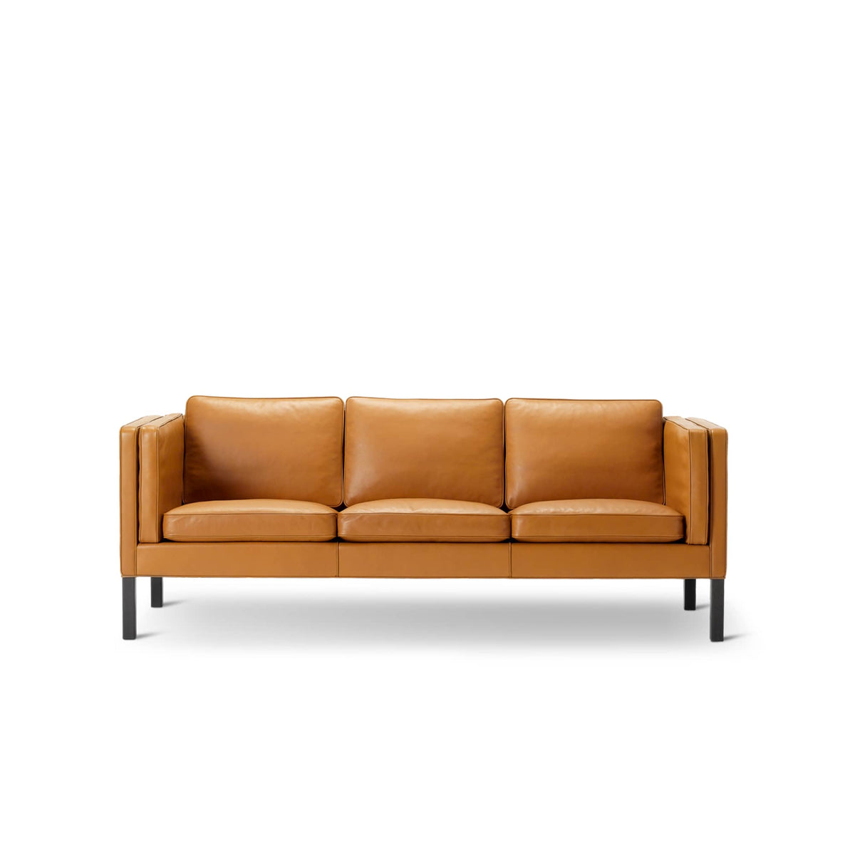 Fredericia Mogensen 2333 Sofa 207 cm, 3-seter. Velg tekstil og treverk