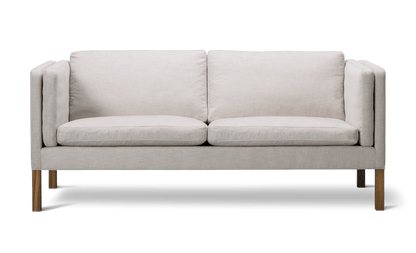 Fredericia Mogensen 2335 Sofa 180 cm, 2,5-seter. Velg tekstil og treverk