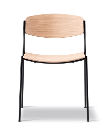 Fredericia Lynderup Chair tresete. Velg understell og treverk.