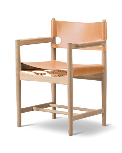 Fredericia The Spanish Dining Chair armstol. Velg skinn og treverk