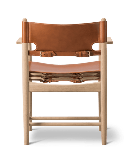Fredericia The Spanish Dining Chair armstol. Velg skinn og treverk