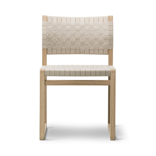 Fredericia BM61 Chair lingjord. Velg sete og treverk