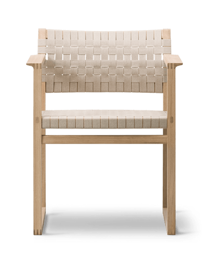 Fredericia BM62 Armchair lingjord. Velg sete og treverk